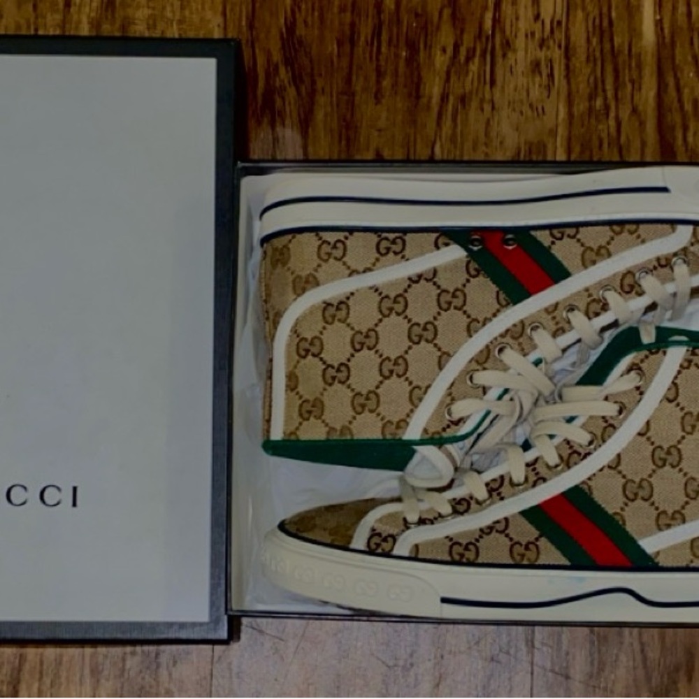 Gucci Beige High-Tops with Green and Red Accents